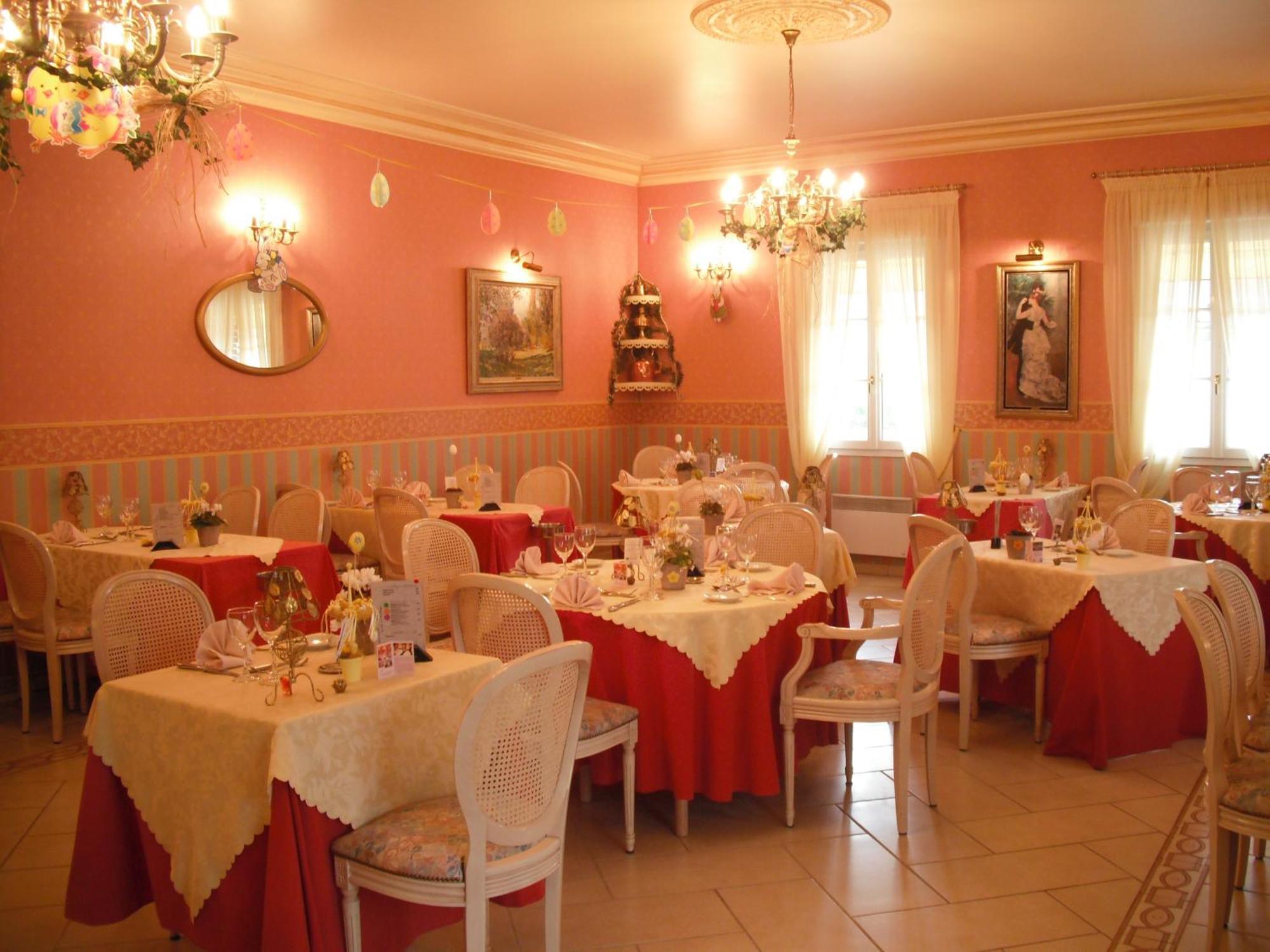 Hotel Le Clos Du Montvinage Étréaupont المظهر الخارجي الصورة