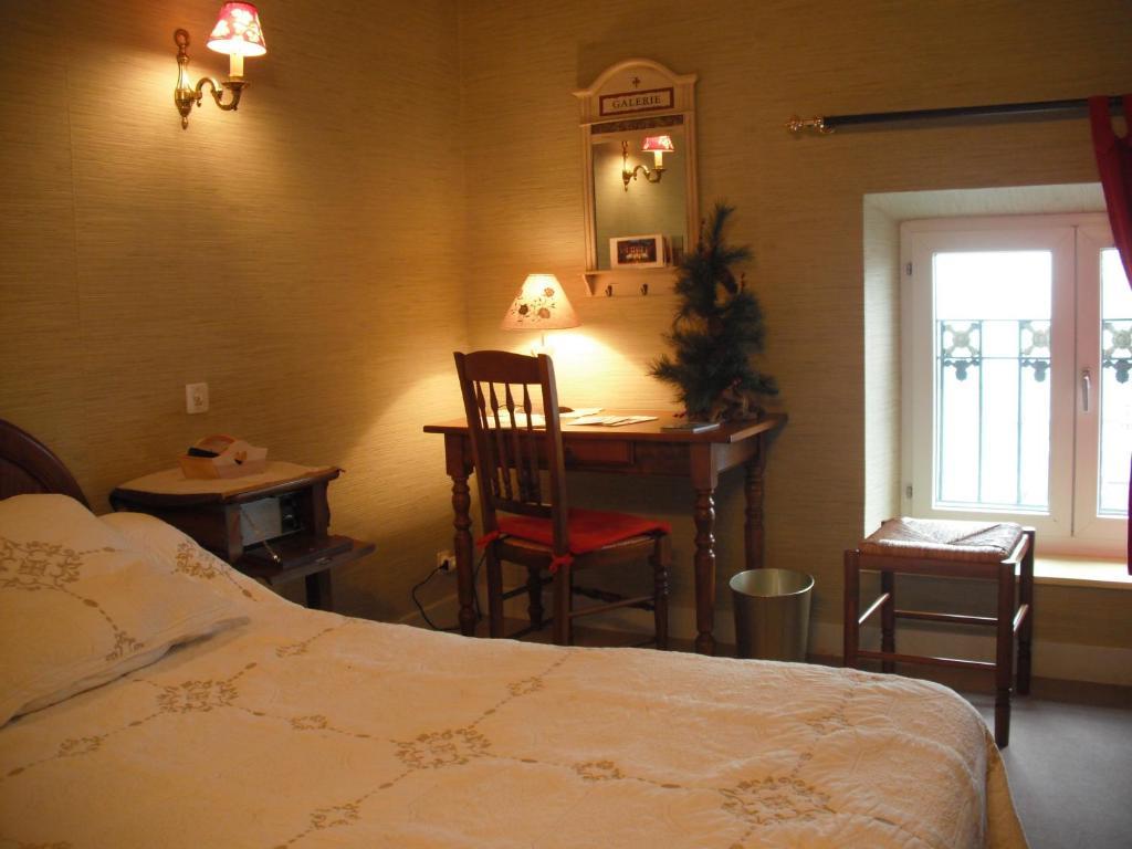 Hotel Le Clos Du Montvinage Étréaupont الغرفة الصورة